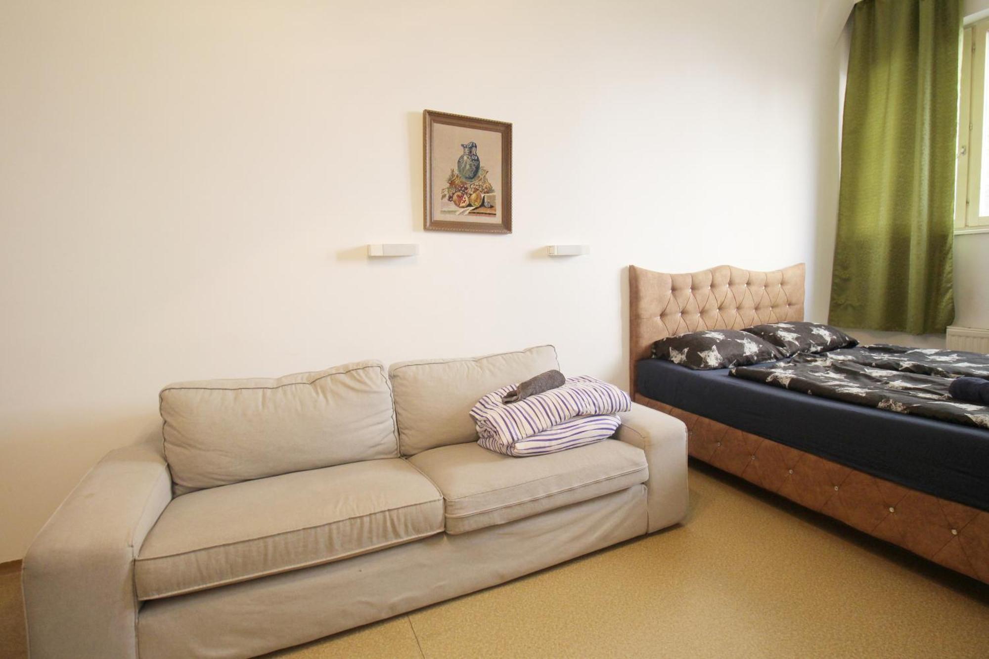 Aparthotel Triple In Hutteldorfer Strasse Area Wien